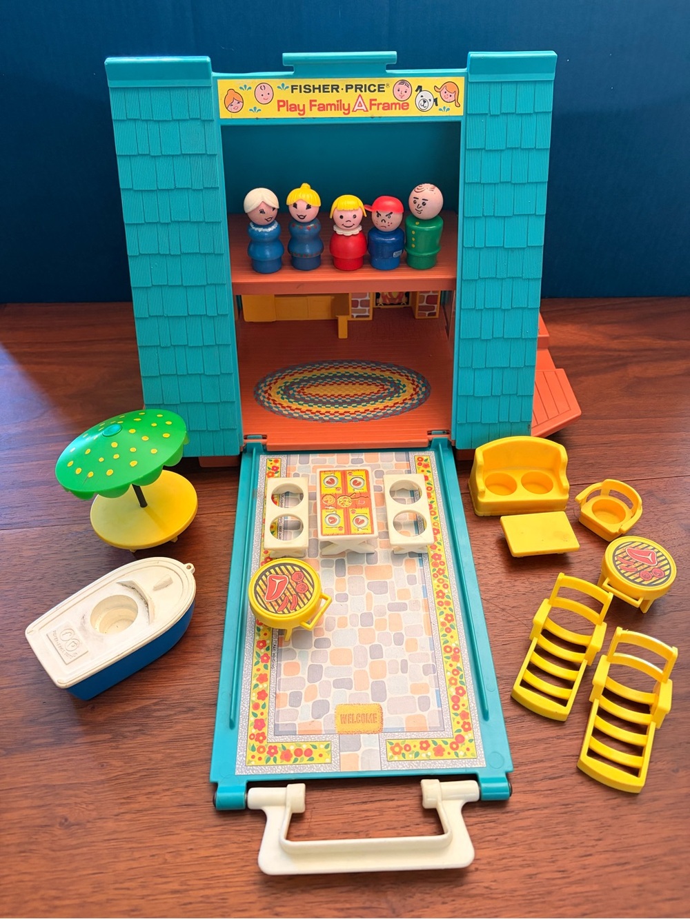 Fisher-Price Teal Play Family A-Frame with Accessories